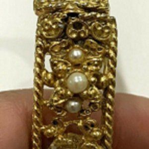 Vintage Florenza Clamper Bracelet Gold Toned